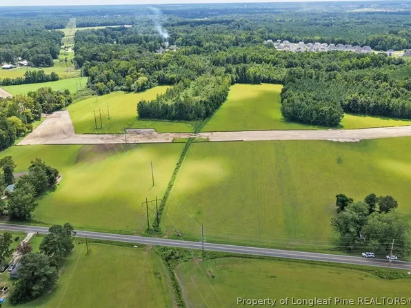 2142 Underwood Rd, Fayetteville, NC 28312
