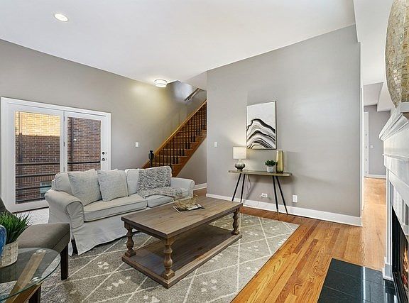 5th image of 1867 N Bissell St #2B