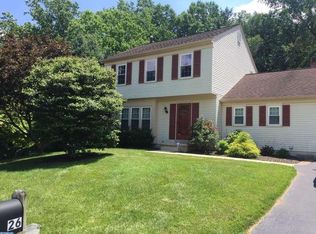 26 Signal Hill Dr, Hockessin, DE 19707
