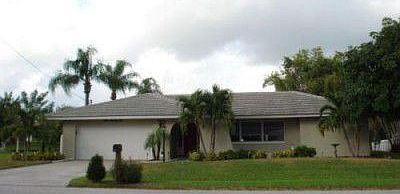 4th image of 476 Grenier Dr