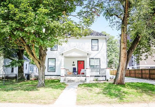 512 S Main Ave #A