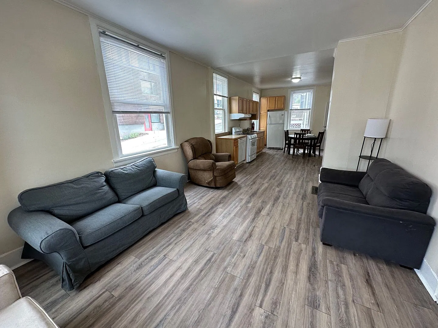129 College Ave — Photo 1