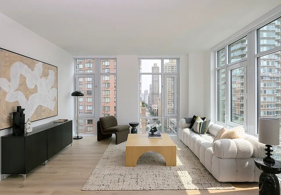 1st image of 356 E 78th St #19B
