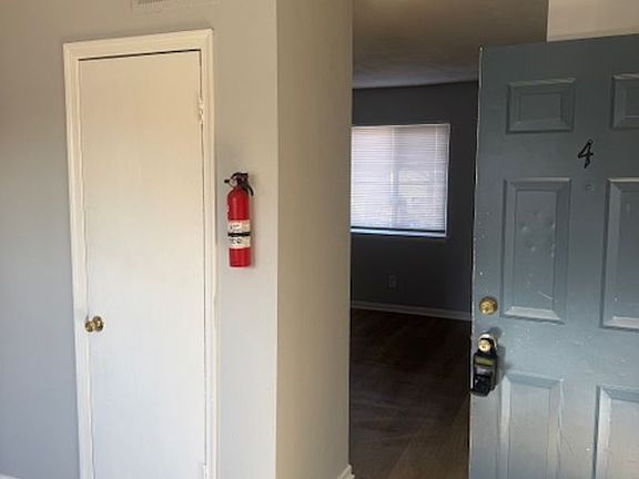 4th image of 12 Pollux Cir E APT 4