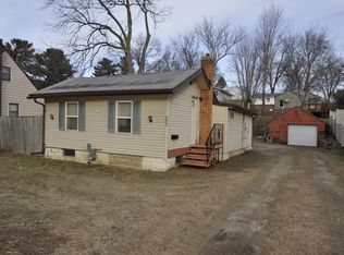 303 14th St NW, Rochester, MN 55901