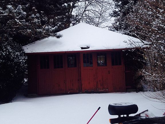 5th image of 299 Woodbridge Ave
