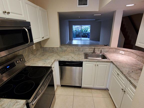 5th image of 1159 NW 124th Ave