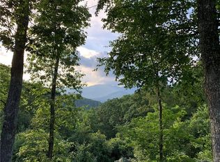 3 Crockett Ridge Rd, Black Mountain, NC 28711