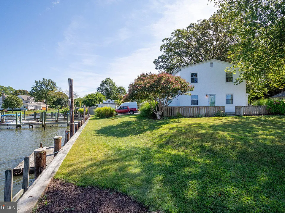 6064 Drum Point Rd
