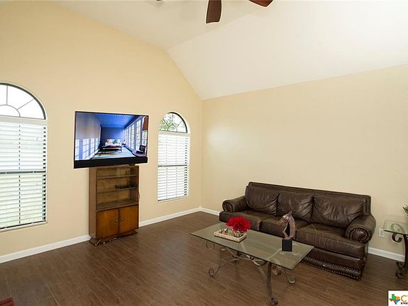 2nd image of 1315 Edgewater Fls