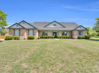 408 Thorntree Dr, Ovilla, TX 75154