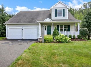 116 Meadow Brook Rd, Oxford, CT 06478