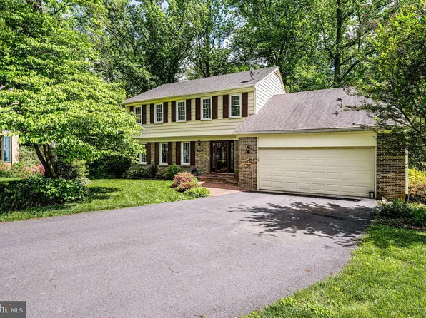 9802 Natick Rd, Burke, VA 22015