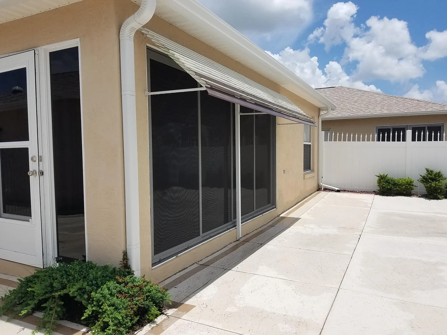 1826 Athens Ln — Photo 3