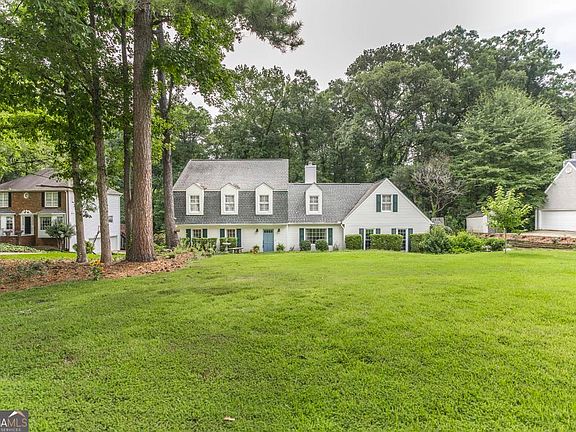 3rd image of 1239 Craddock Way