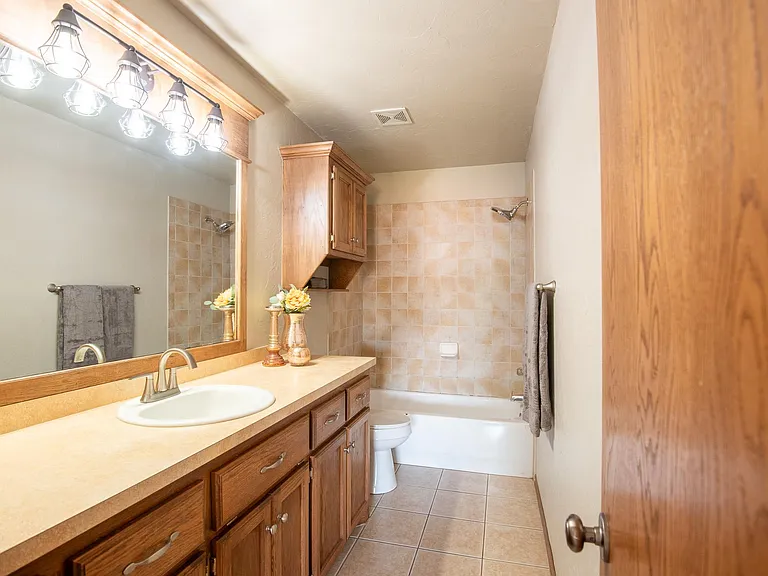 Primary suite bathroom