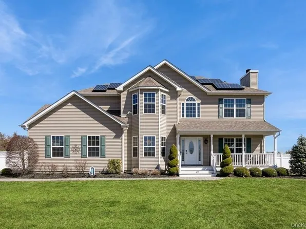 49 Calverton (Canterbury) Court, Wading River, NY 11792