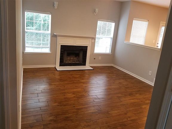 5th image of 2173 Poplar Falls Ave