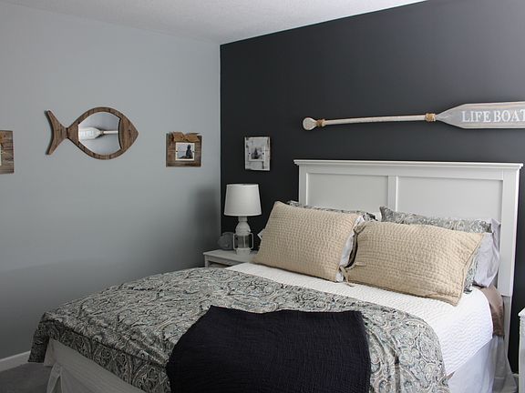 5th image of 2515 S Lakeview Ct Unit 401