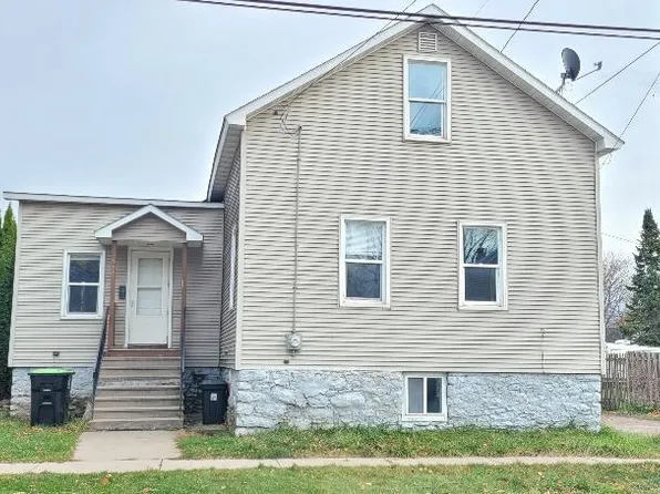 510 5th STREET, Menominee, MI 49858