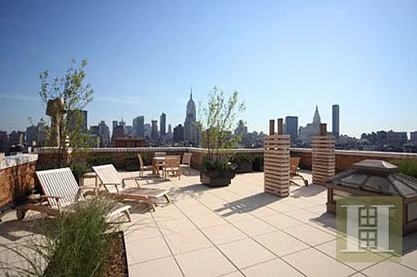 Rented by Halstead Real Estate | media 20