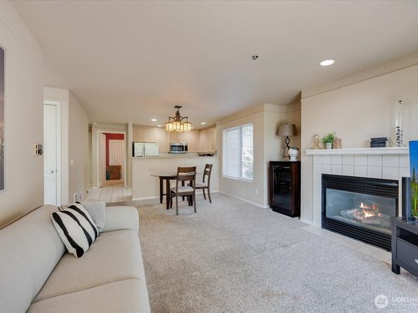 15325 Sunwood Boulevard #B201, Tukwila, WA 98188