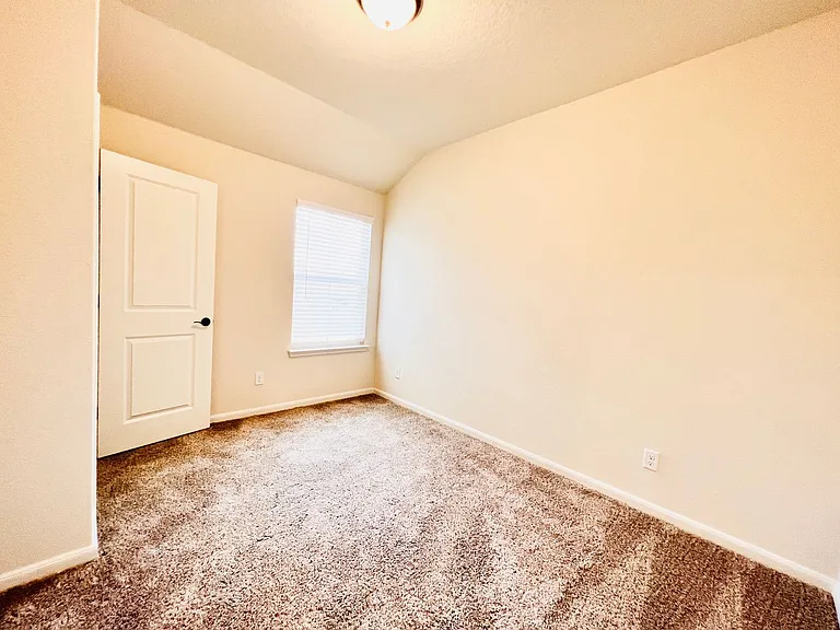 10322 Lynwood Vlg — Photo 10