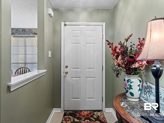 3rd image of 340 Portside Ct E