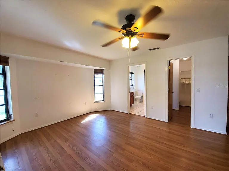88 Temple Rd — Photo 13