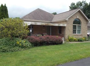 105 Steeplechase Cir, Gibsonia, PA 15044