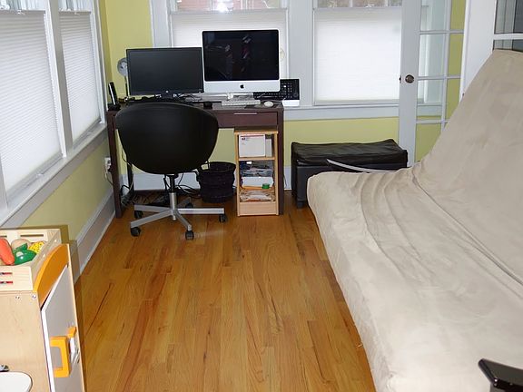 5th image of 11 Lowell Pl