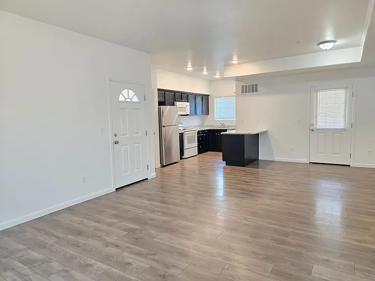 AP Properties — Photo 8