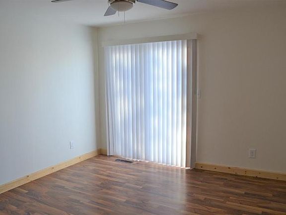 5th image of 120 E King St