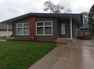 106 E 21st St, Cedar Falls, IA 50613