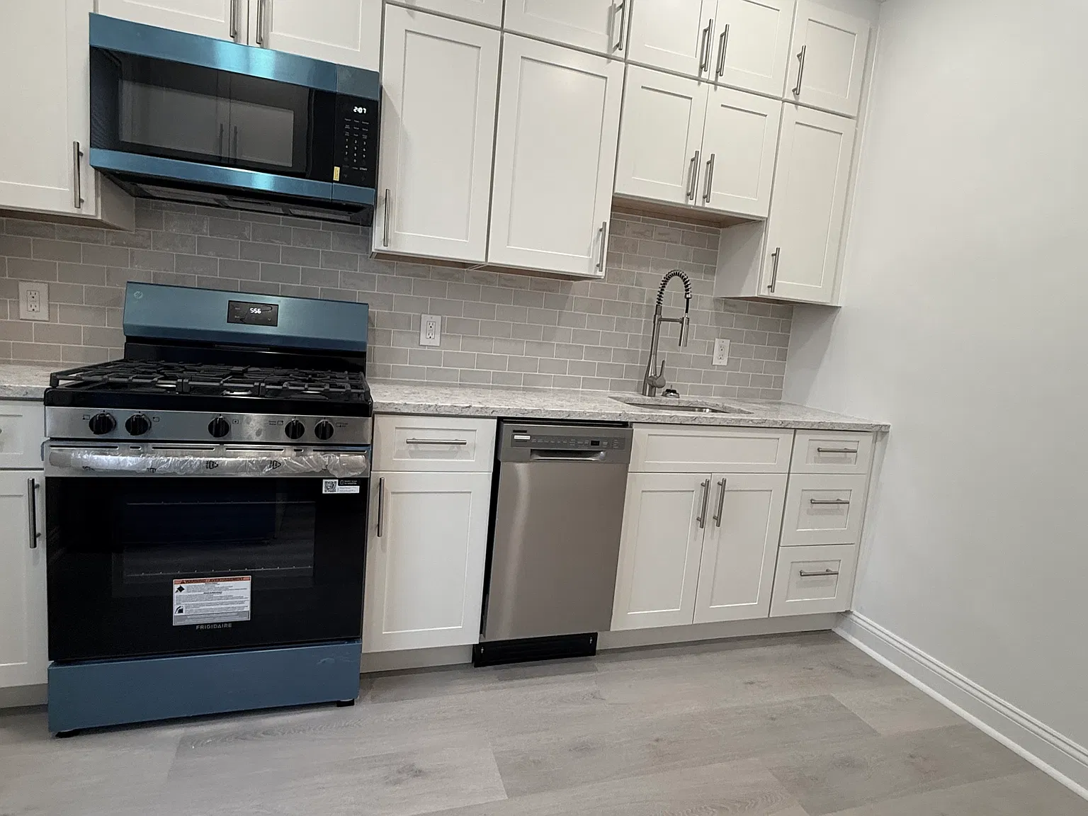 3 bed, $2,900 — Photo 4