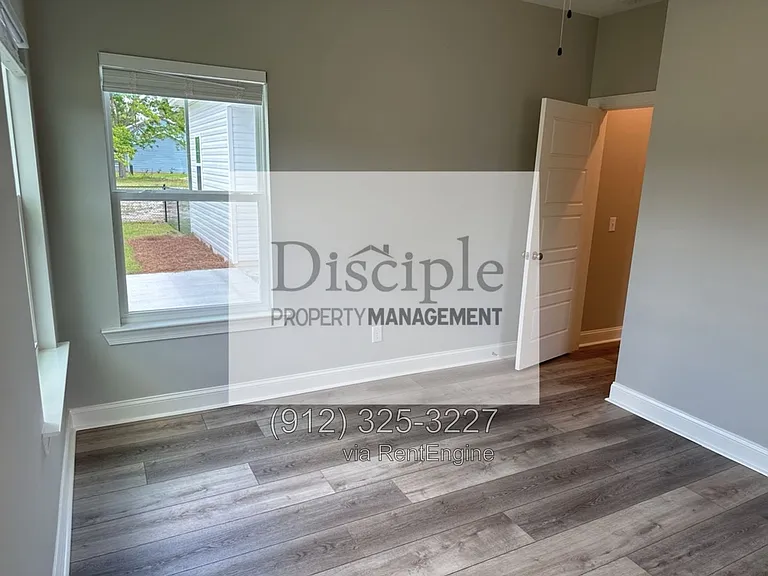 79 Ennis Rd — Photo 45