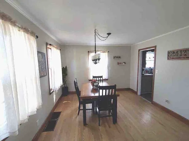107 N Reinberg Ave — Photo 9