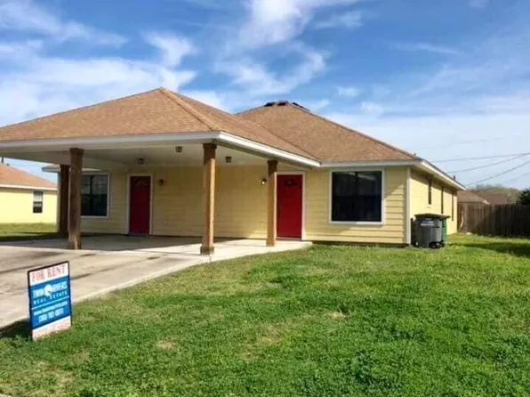 714 Rosewood Dr #B, Victoria, TX 77901