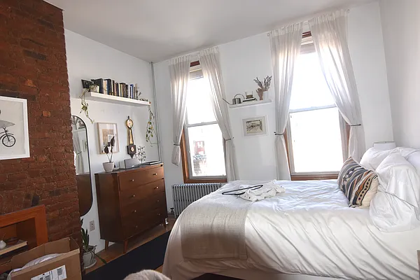 Rented by The Agency | media 14