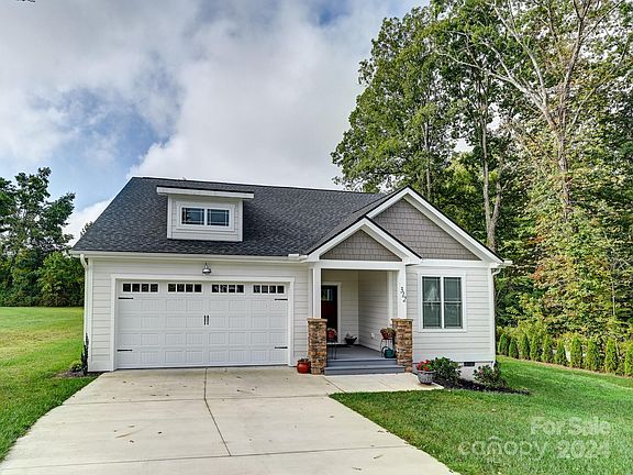 3rd image of 312 Windy Acres Knoll Dr