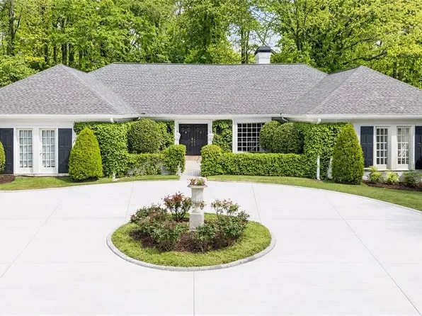 875 Heards Ferry Rd NW, Sandy Springs, GA 30328