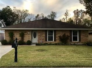 129 Ormond Meadows Dr, Destrehan, LA 70047