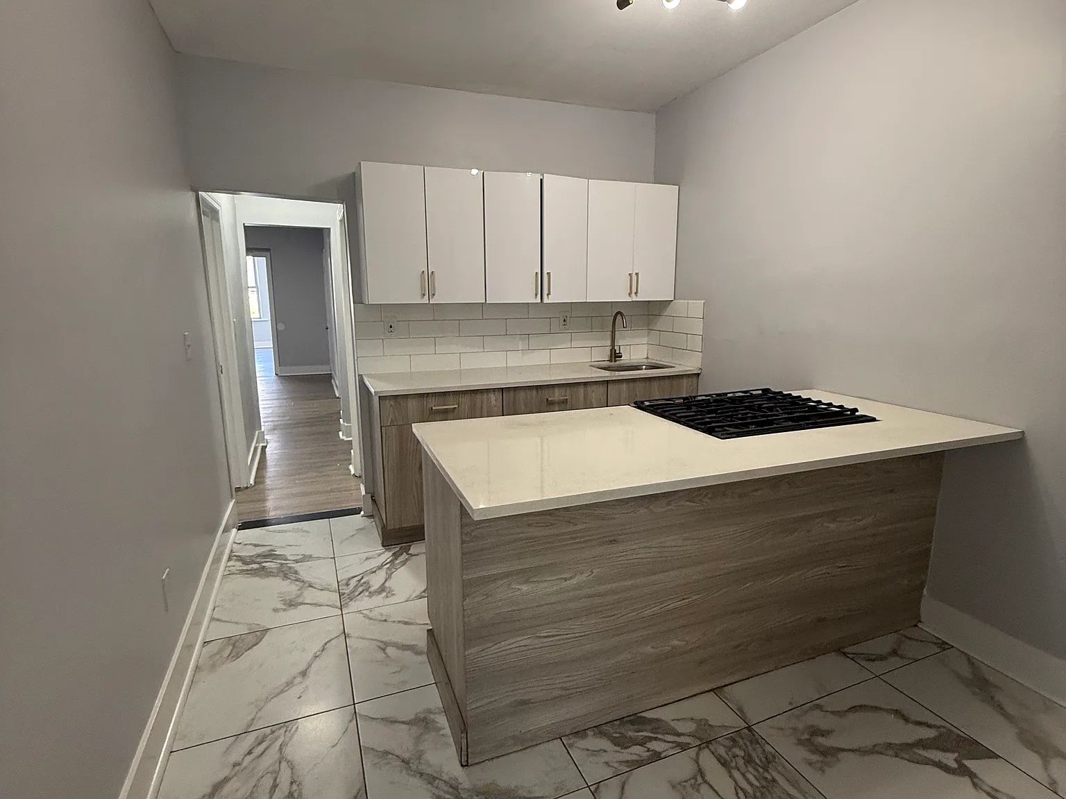 4 bed, $2,395 — Photo 1