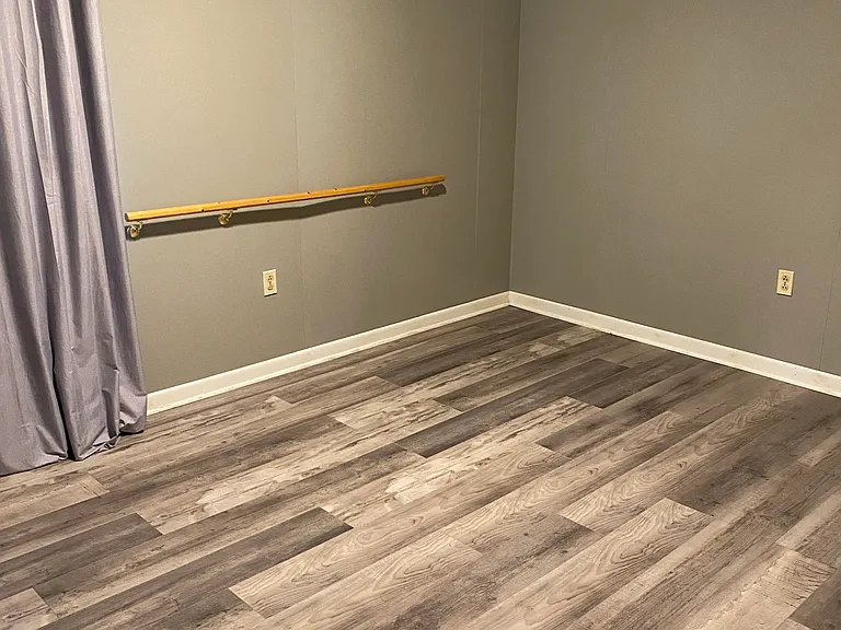 334 Pine Ave — Photo 8