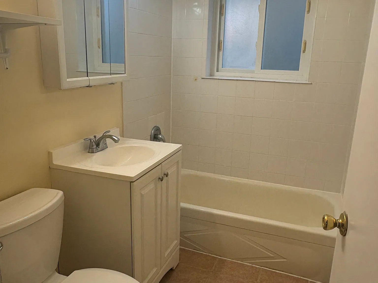 2 bed, $1,600 — Photo 2