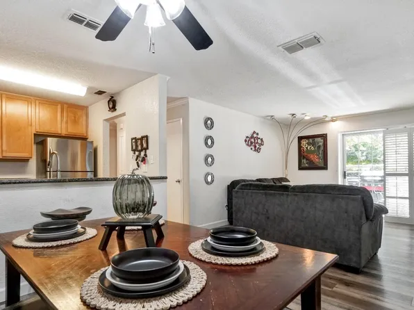 11150 Trinity River Dr APT 141, Rancho Cordova, CA 95670