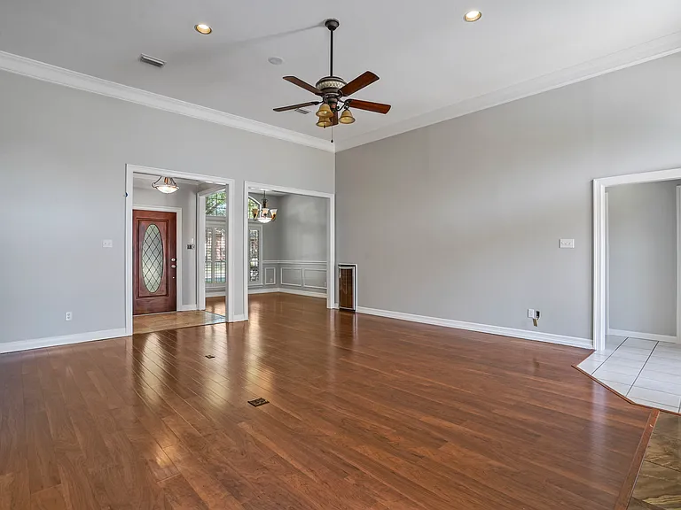 1419 Sweetgum Cir — Photo 7
