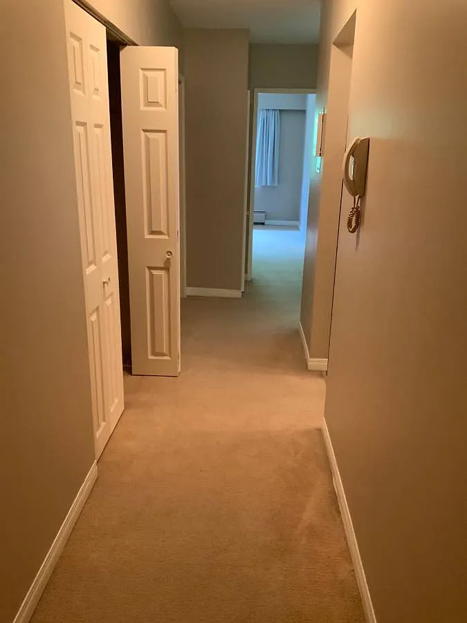 Parkside Apartments — Photo 3