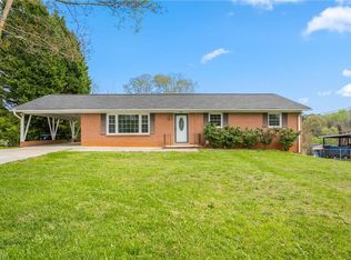 204 James St, Lexington, NC 27295