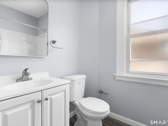 5th image of 11 Young St #1
